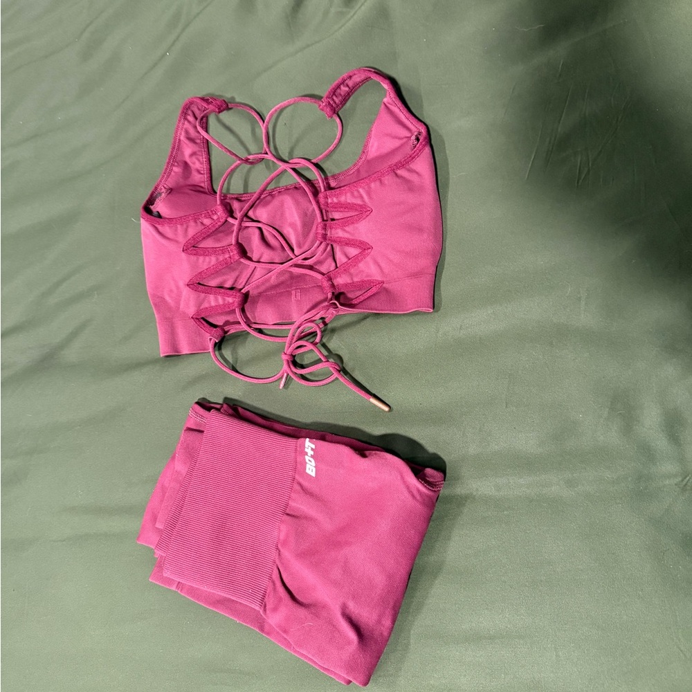 Bo+Tee Workout Set! - Picture 5 of 6